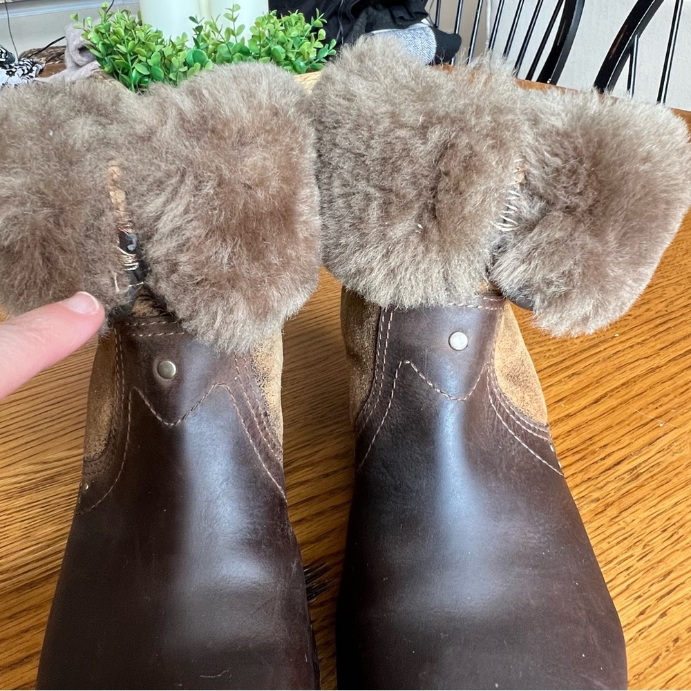 ⭐️ Dansko Brown Harper Shearling Winter Boots Size 36 - Picture 9 of 11